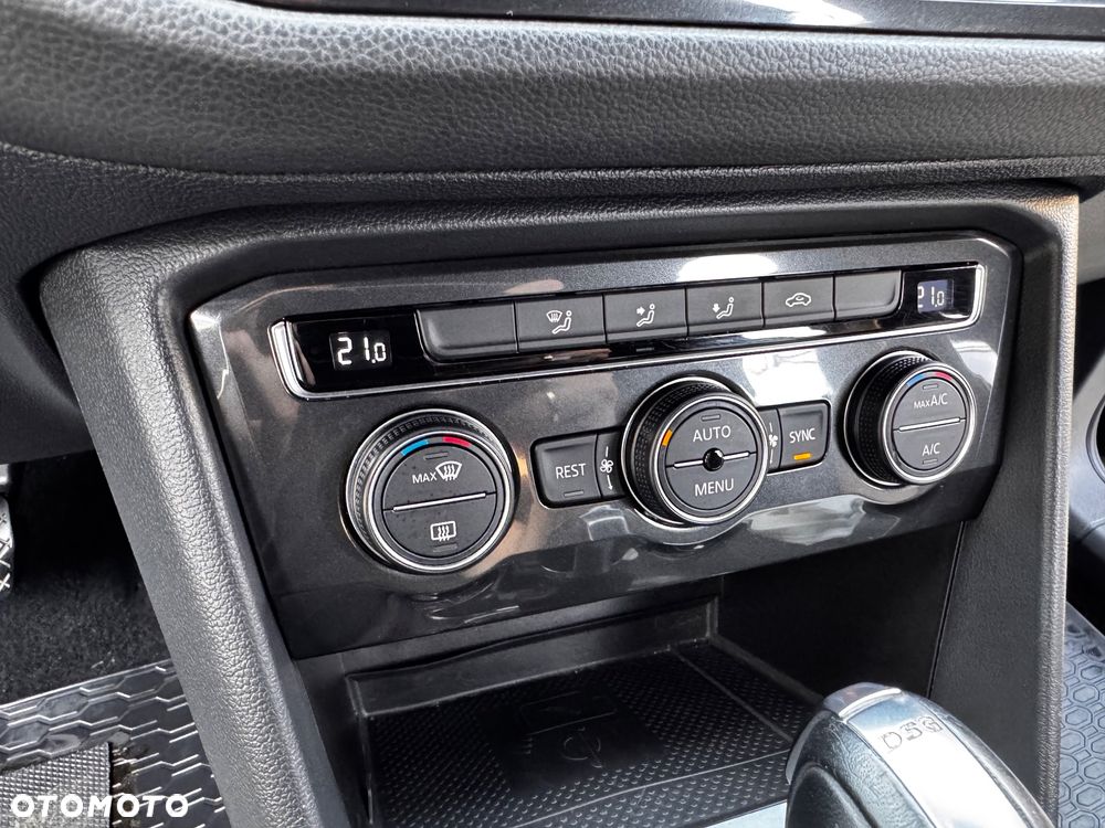 Volkswagen Tiguan - 22