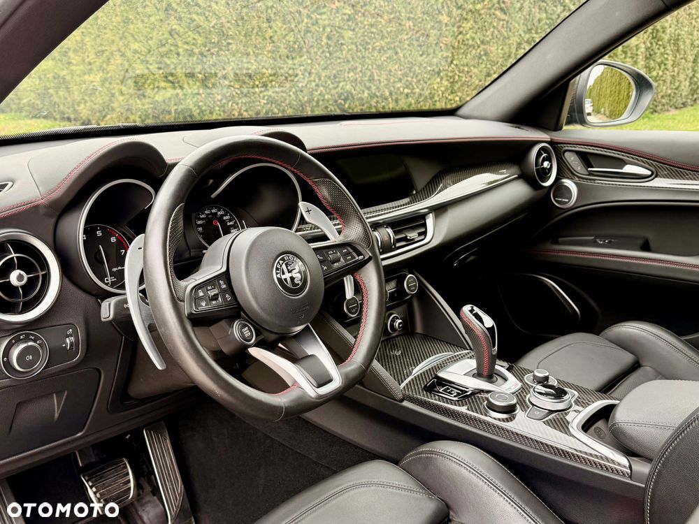 Alfa Romeo Stelvio 2.0 Turbo 16V AT8-Q4 Estrema - 22