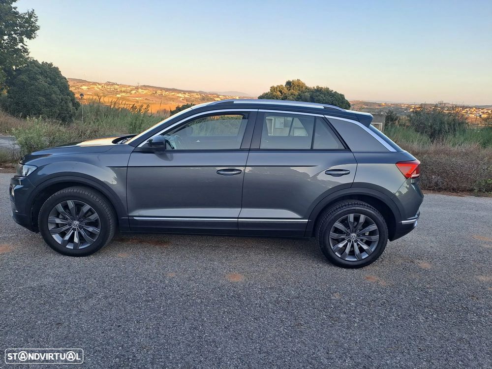 Volkswagen T-Roc 1.5 TSI Style — fotografia 7