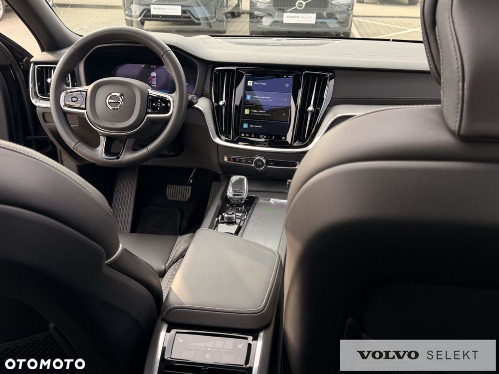 Volvo V60 Cross Country - 27