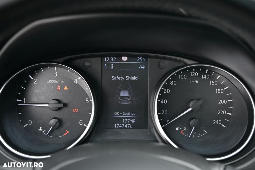 Nissan Qashqai - 28