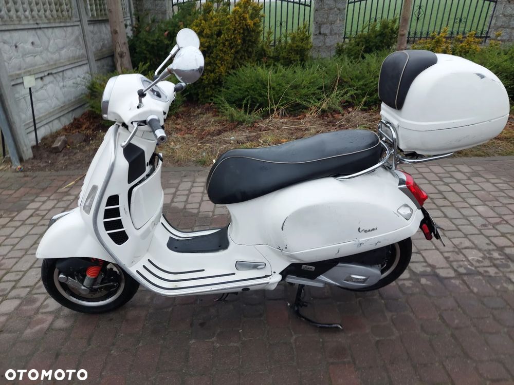 Piaggio Vespa - 2