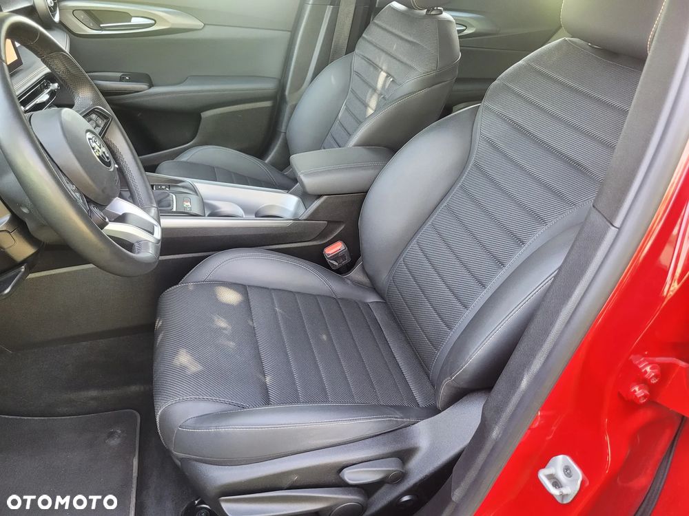 Alfa Romeo Tonale 1.5 T4 GSE mHEV TI DCT - 33