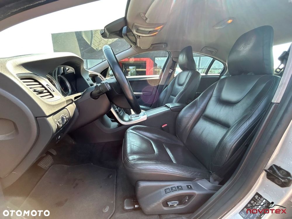 Volvo S60 - 11