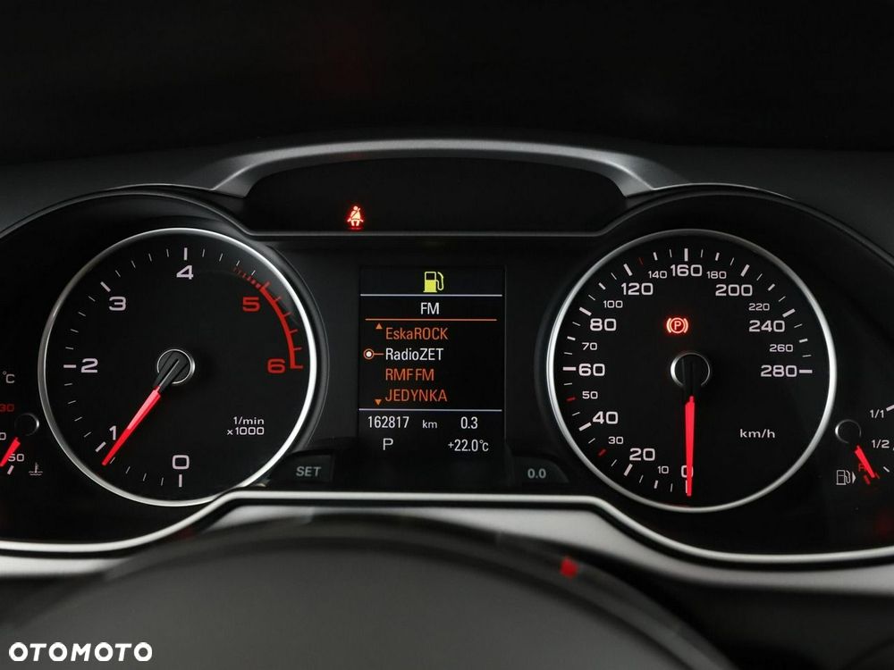 Audi A4 Avant 2.0 TDI S tronic - 23