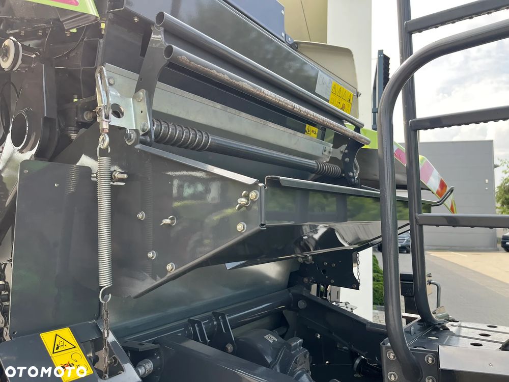 Claas Variant 485 RC - 18