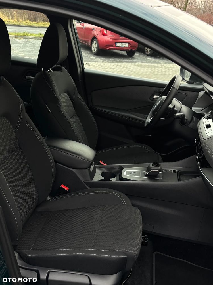 Nissan Qashqai 1.3 DIG-T MHEV Acenta Xtronic - 17