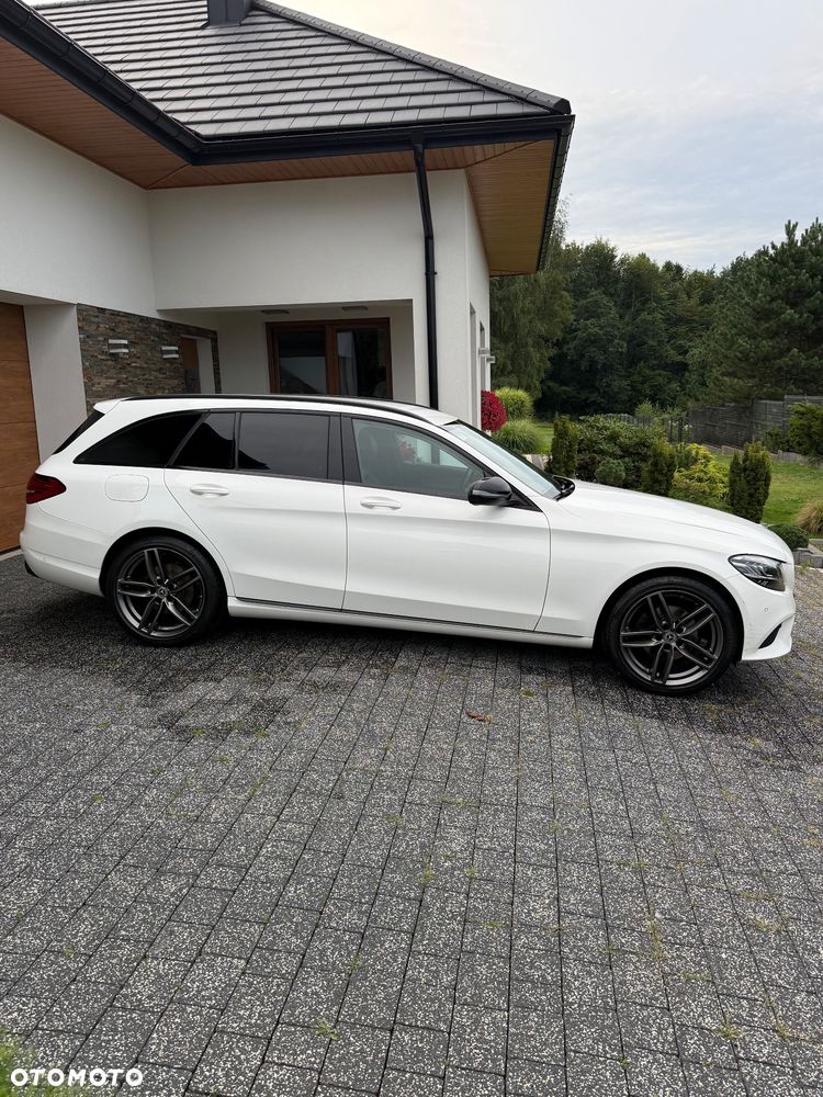 Mercedes-Benz Klasa C 220 d 4Matic 9G-TRONIC AMG Line - 7