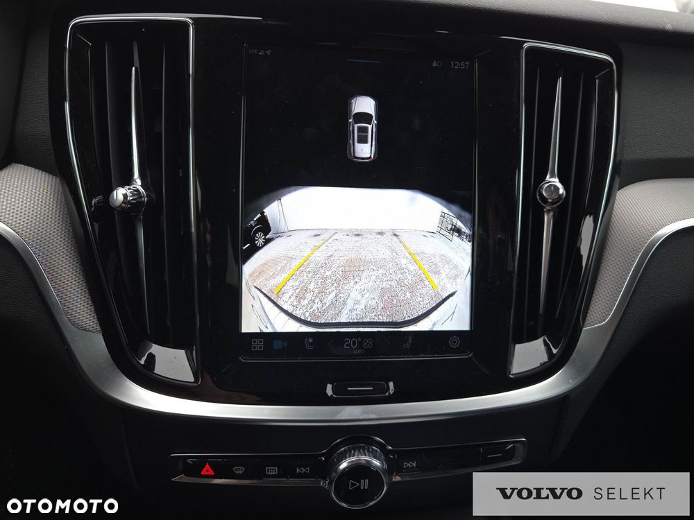 Volvo V60 B4 B Plus Dark - 22