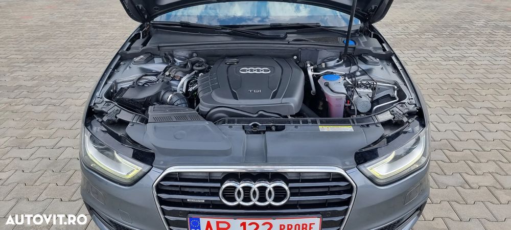 Audi A4 2.0 TDI DPF quattro S tronic S line Sportpaket - 37