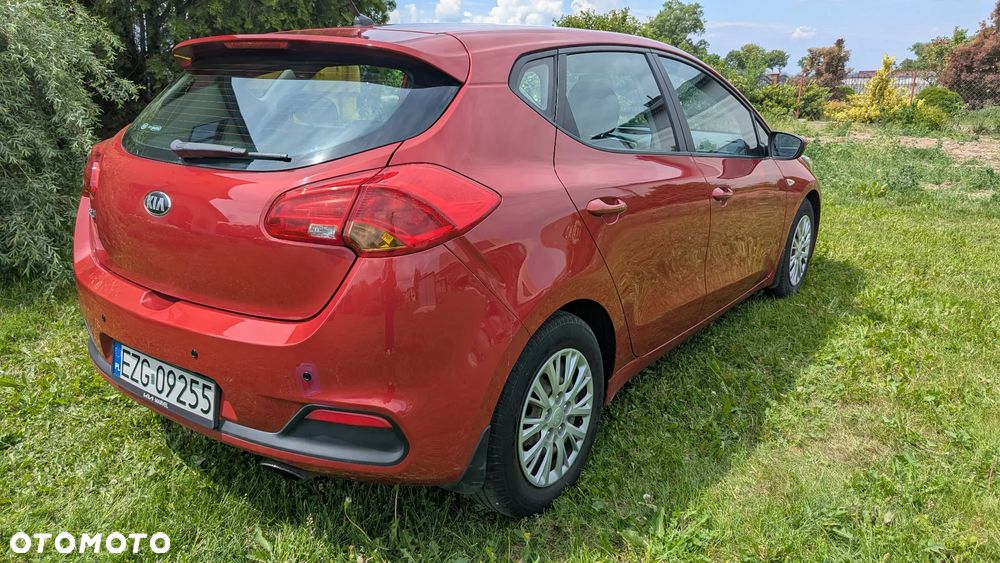 Kia Ceed 1.4 S - 12