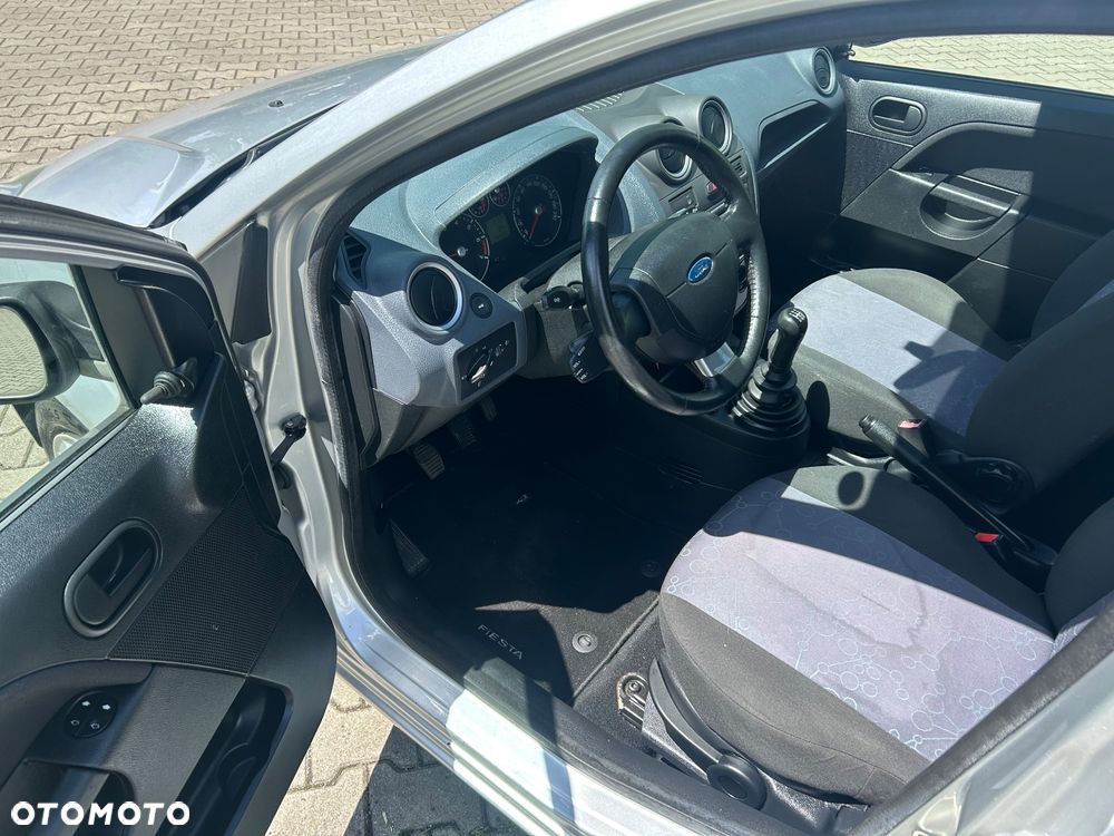 Ford Fiesta 1.4 Style - 9