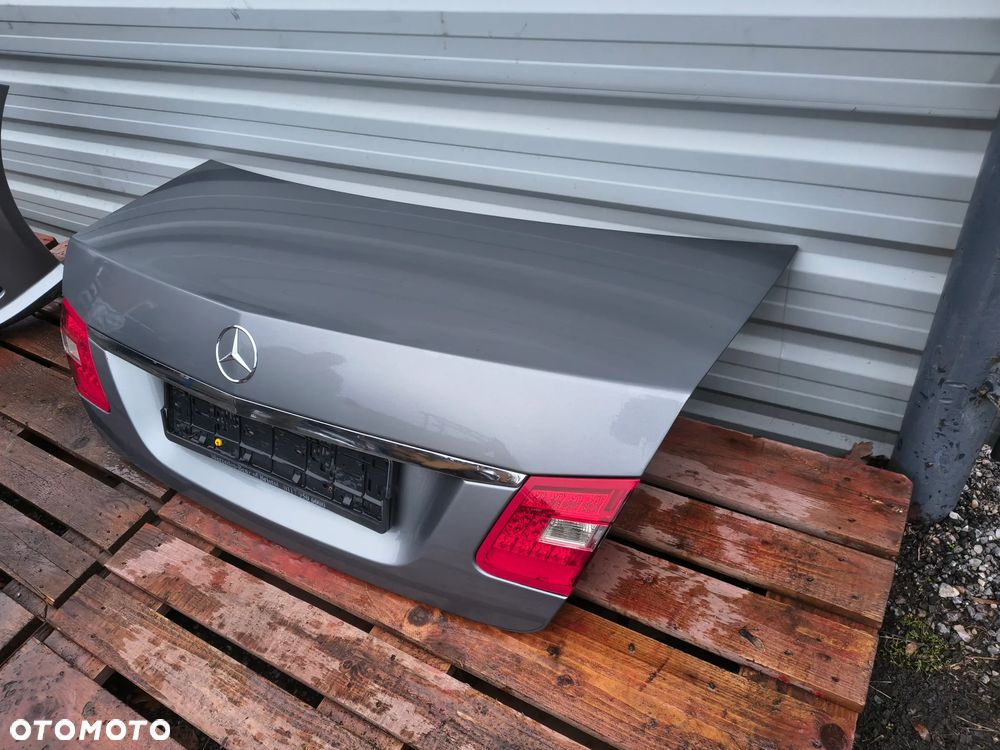 W212 e klasa klapa tył 792 oryginał lakier radom - 5