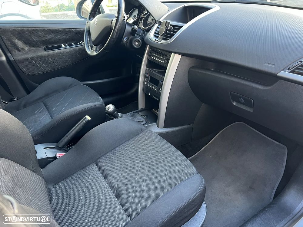 Peugeot 207 SW 1.6 HDi Sport - 12