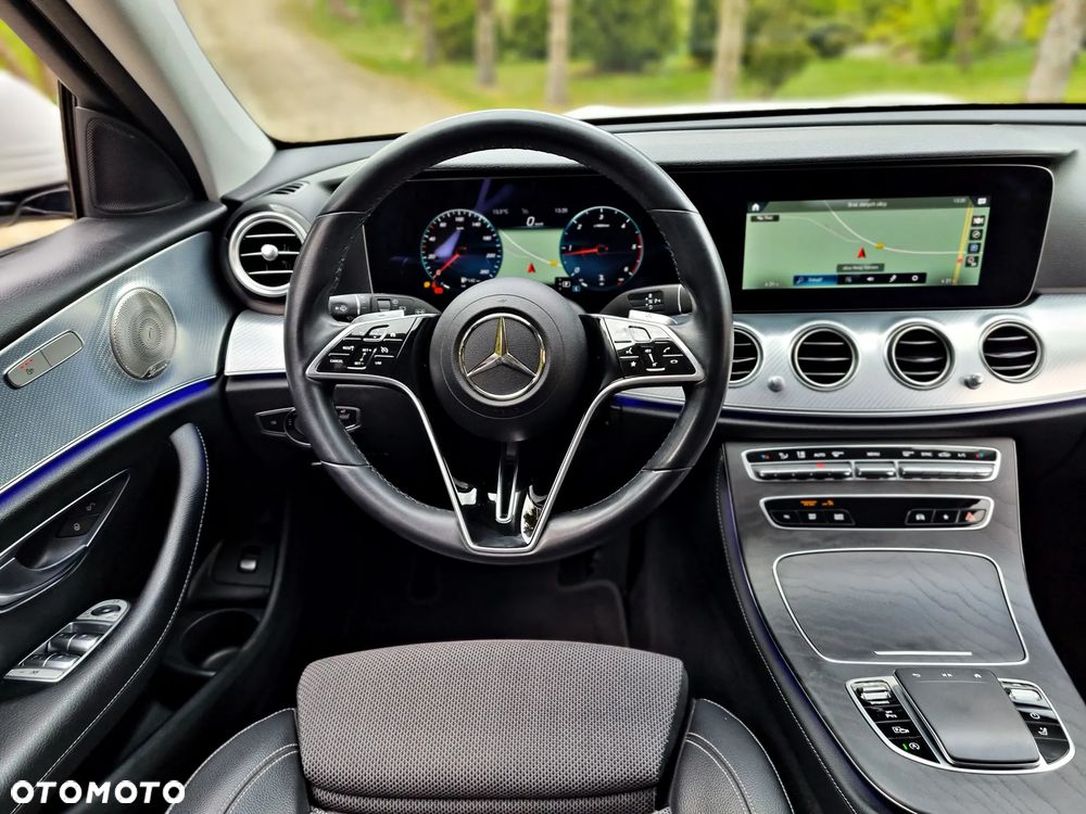 Mercedes-Benz Klasa E 220 d 4Matic 9G-TRONIC Sportstyle Edition - 15