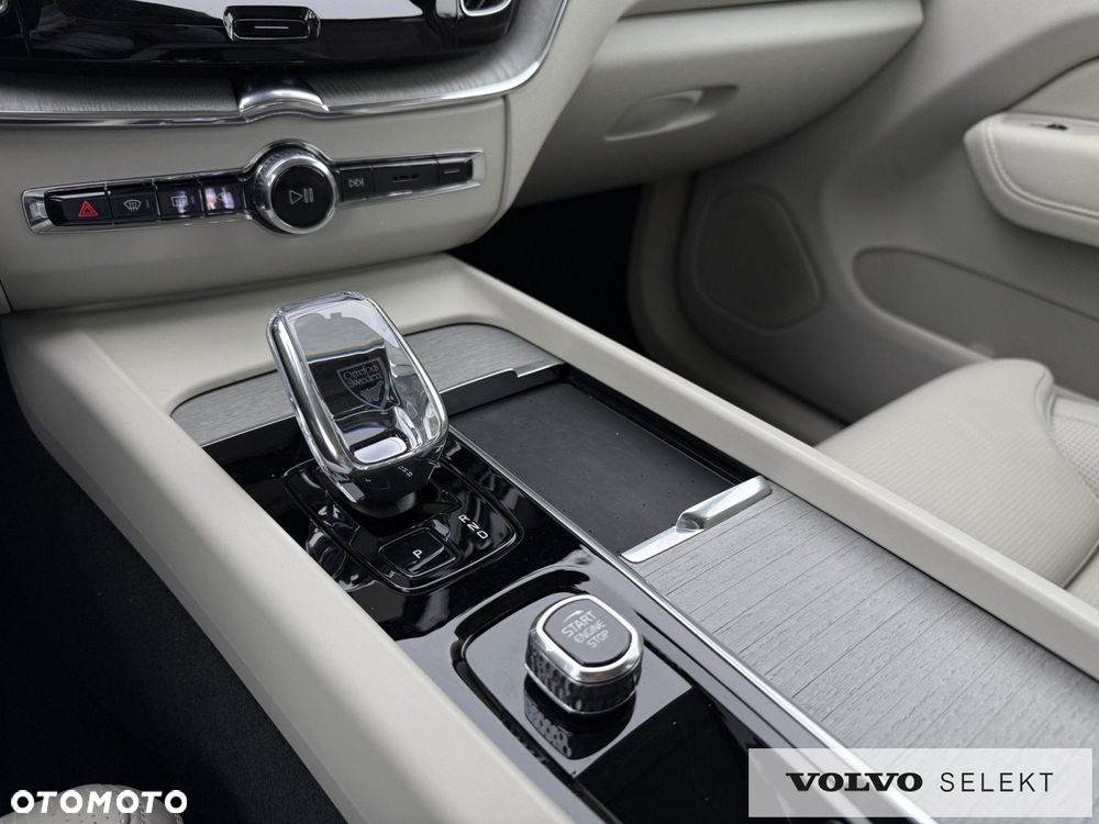Volvo XC 60 - 31