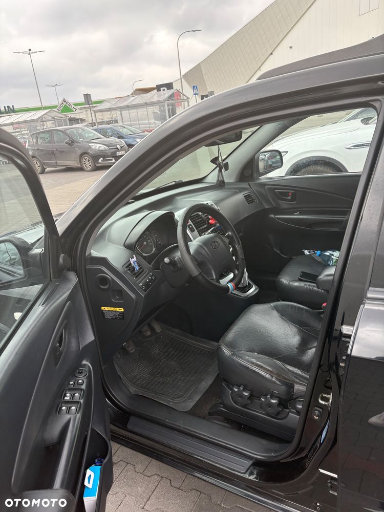 Hyundai Tucson 2.0 Active / Style - 11