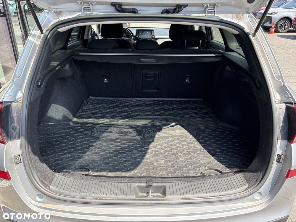 Hyundai i30 1.6 D Comfort - 17