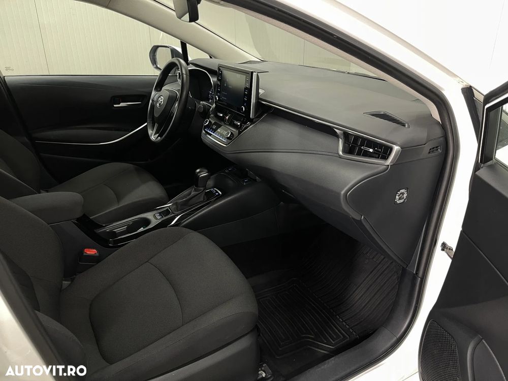 Toyota Corolla 1.8 HSD Business - 10