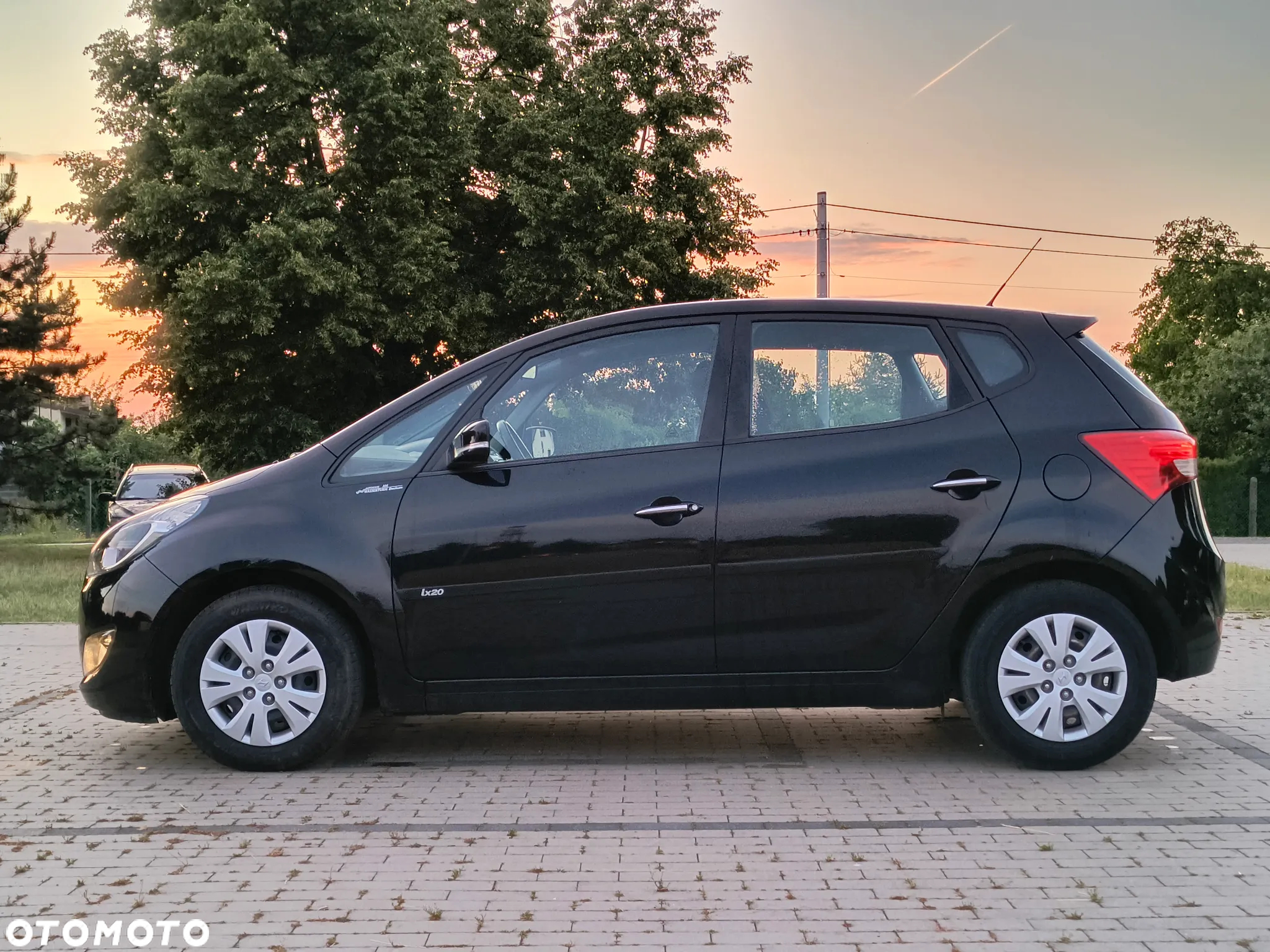 Hyundai ix20 1.4 CRDi Premium blue - 3