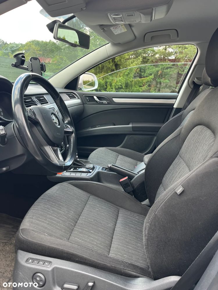 Skoda Superb 3.6 FSI 4x4 Ambition DSG - 8
