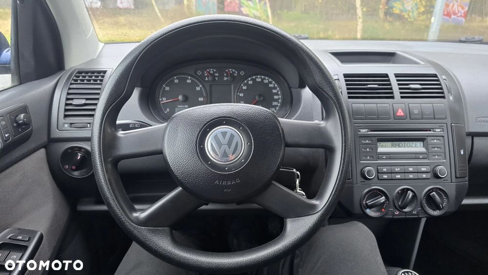 Volkswagen Polo 1.4 Goal - 26