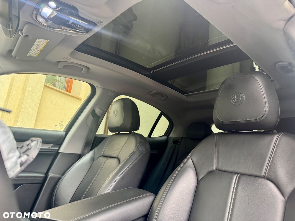 Alfa Romeo Stelvio 2.0 Turbo Veloce TI Q4 - 13