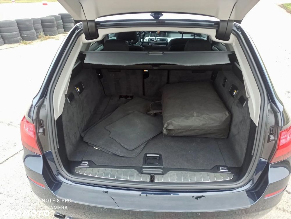 BMW Seria 5 530d xDrive - 16