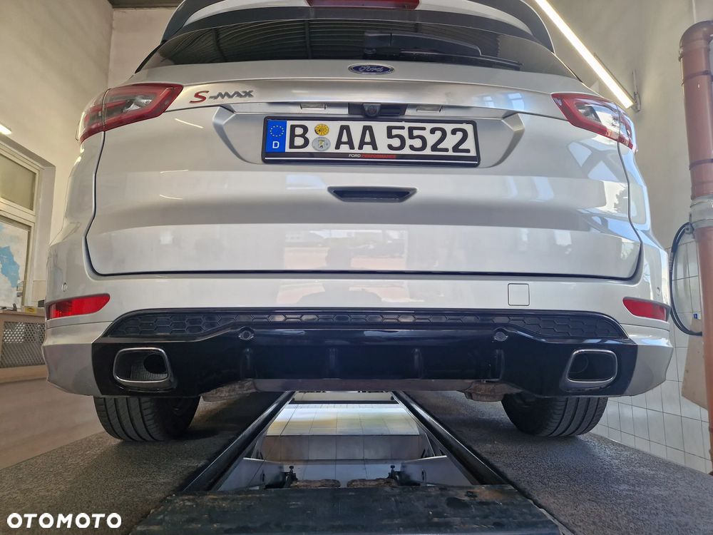 Ford S-Max 2.0 EcoBlue ST-Line - 32