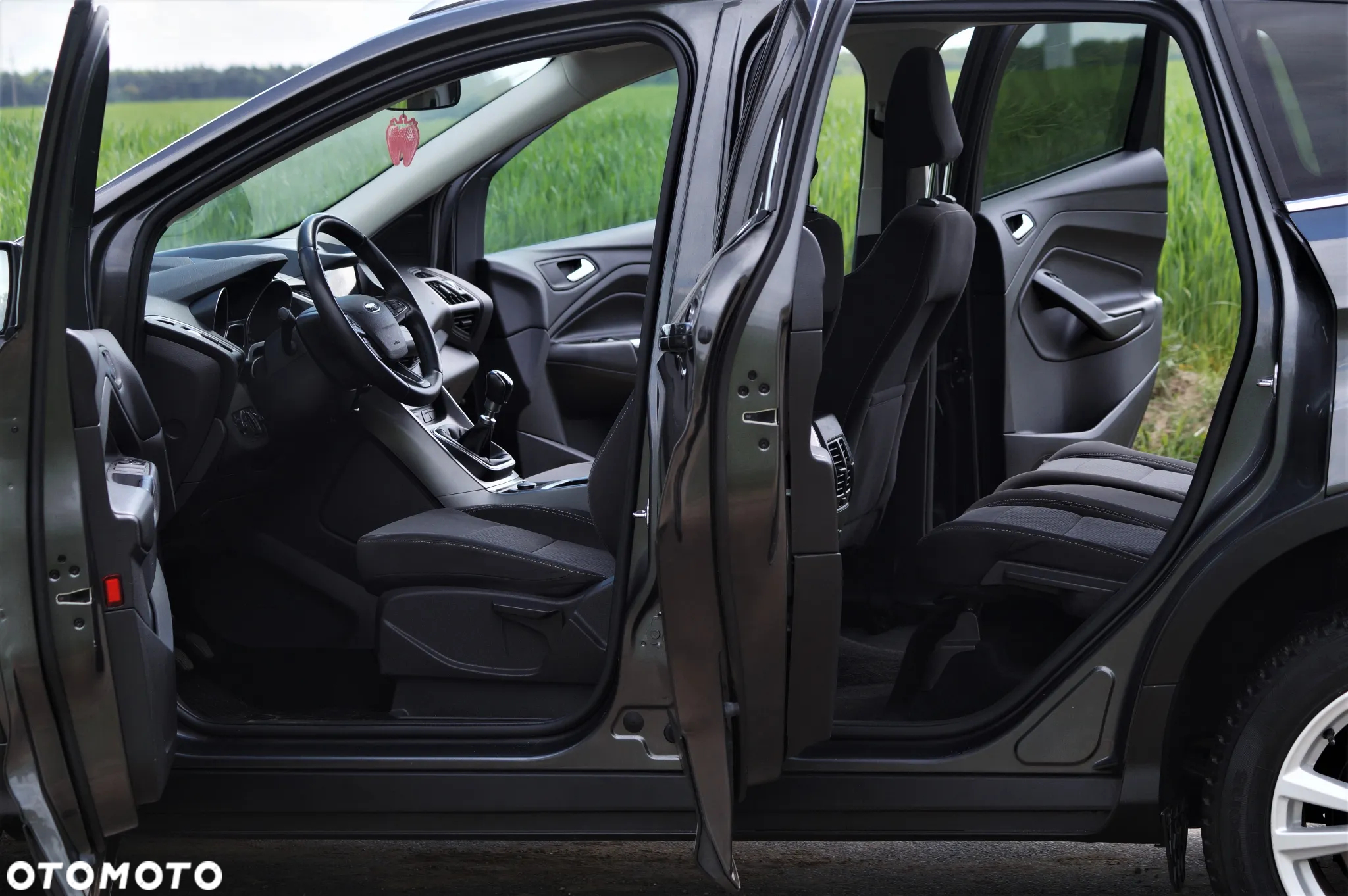 Ford Kuga - 31