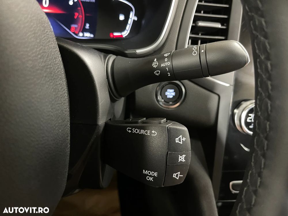 Renault Megane TCe 140 GPF Equilibre - 19