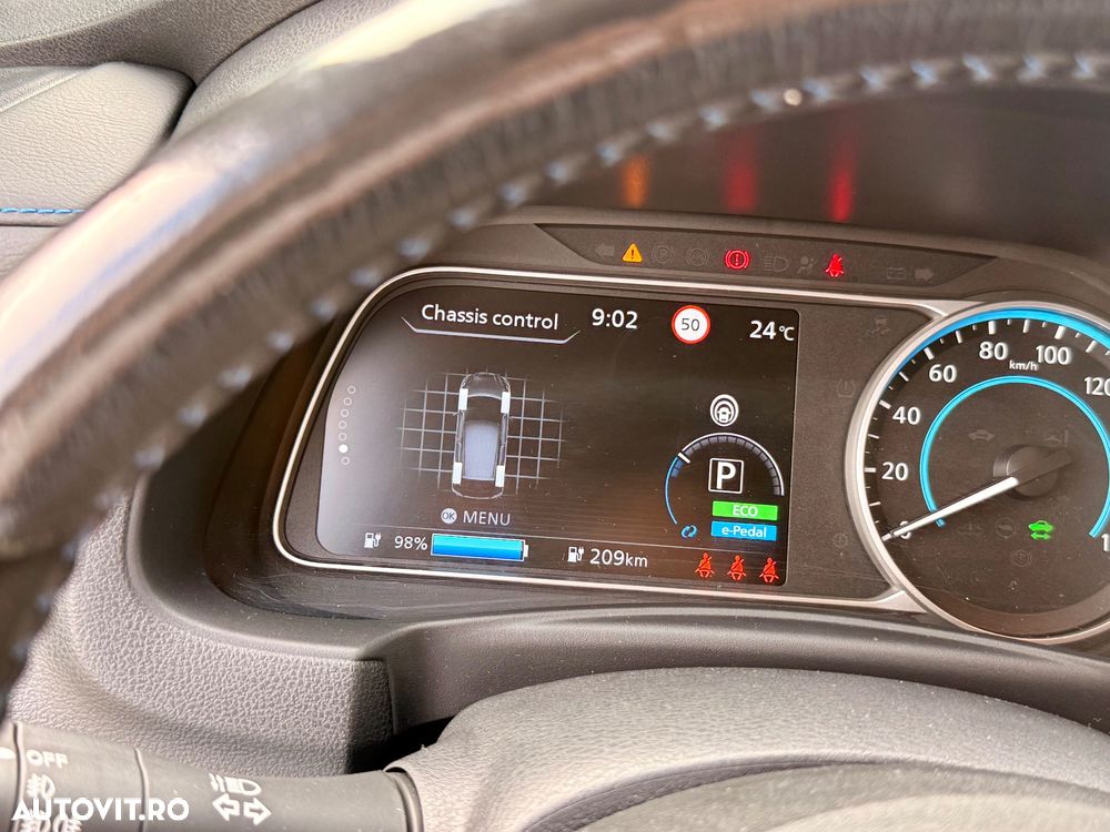 Nissan LEAF 40 kWh N-Connecta - 24