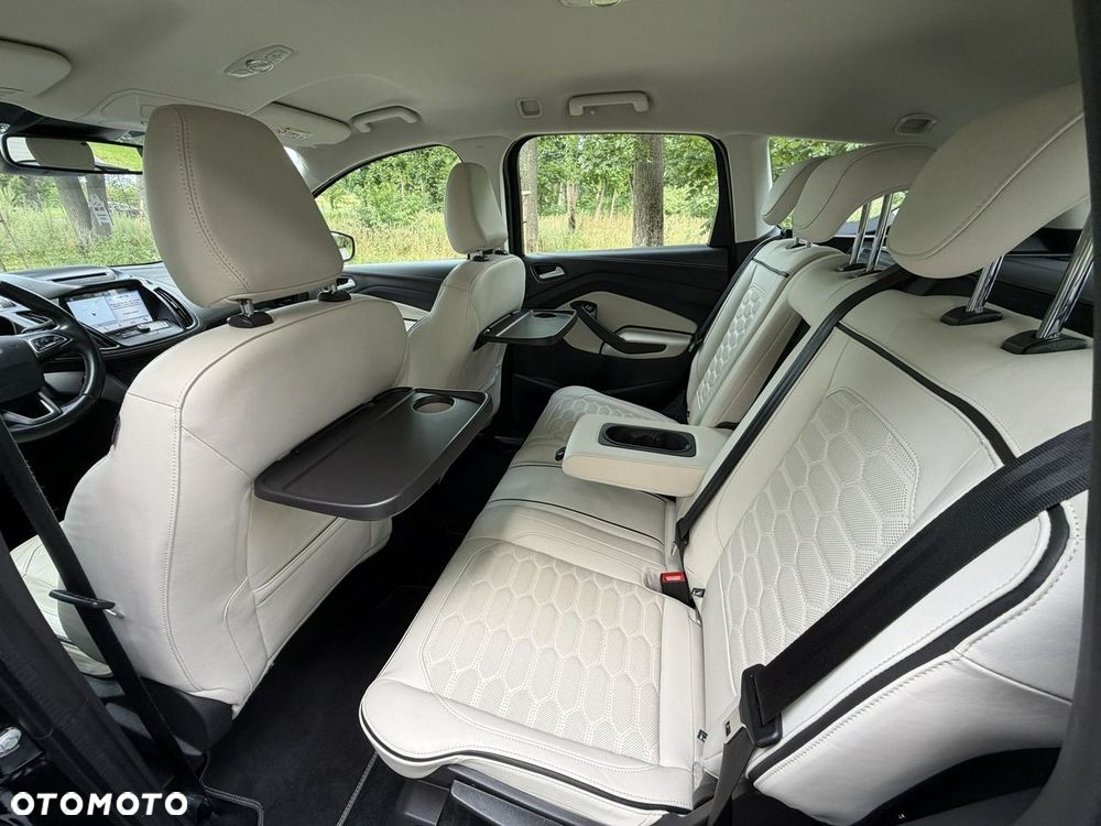 Ford Kuga - 23