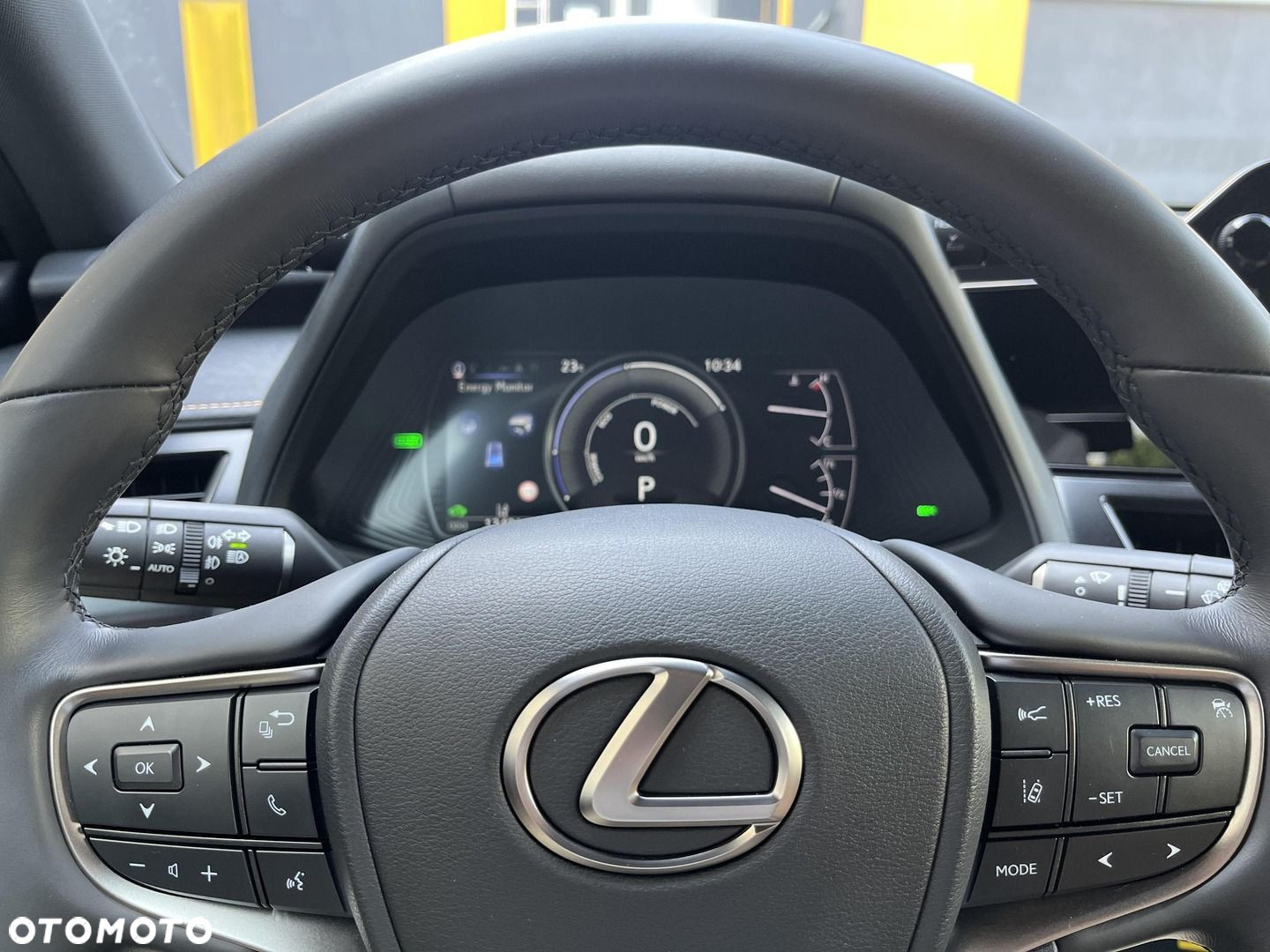 Lexus UX - 13