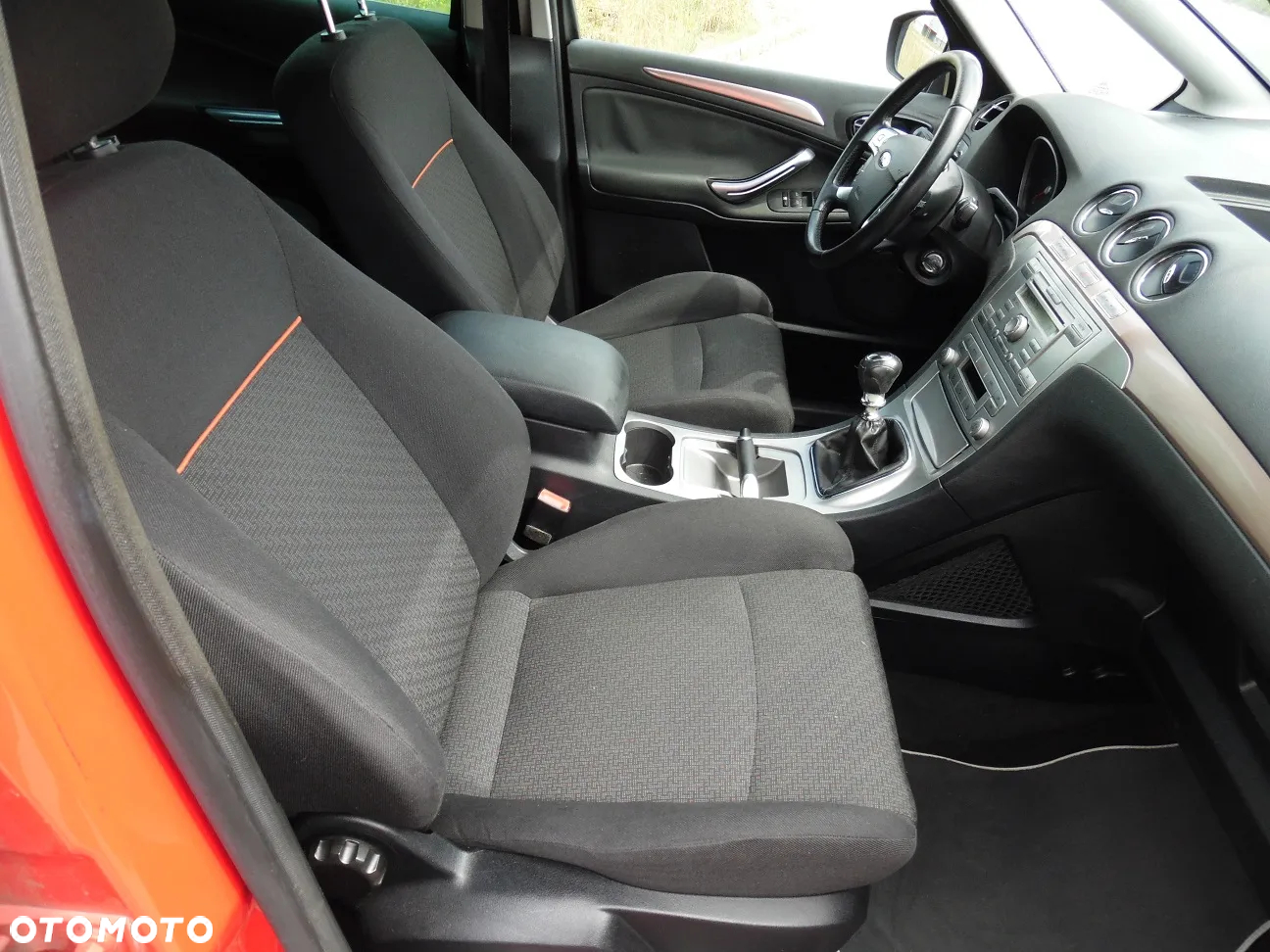 Ford S-Max - 8