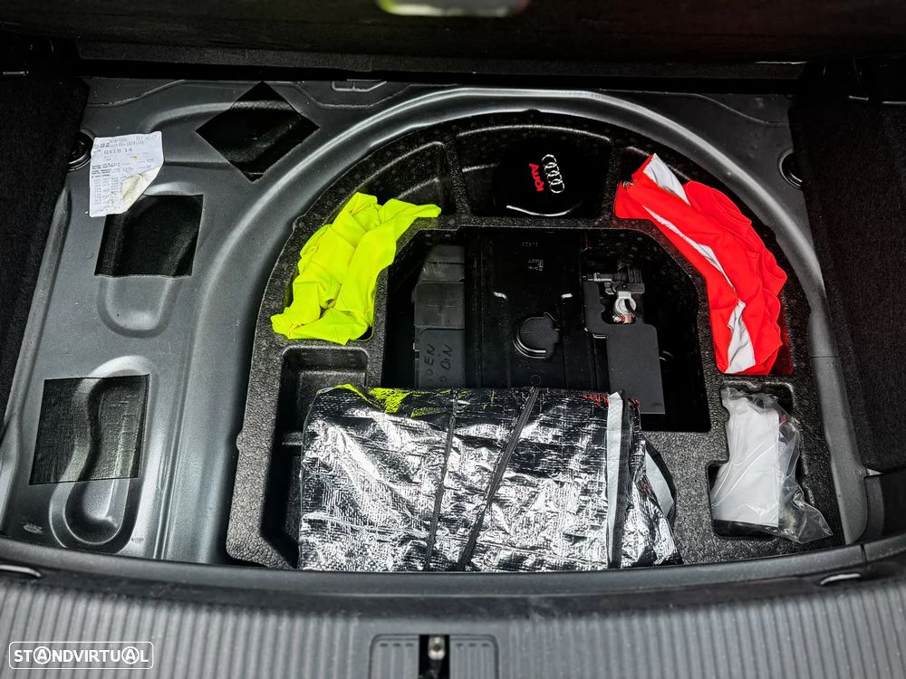 Audi A1 1.6 TDI S line edition - 13