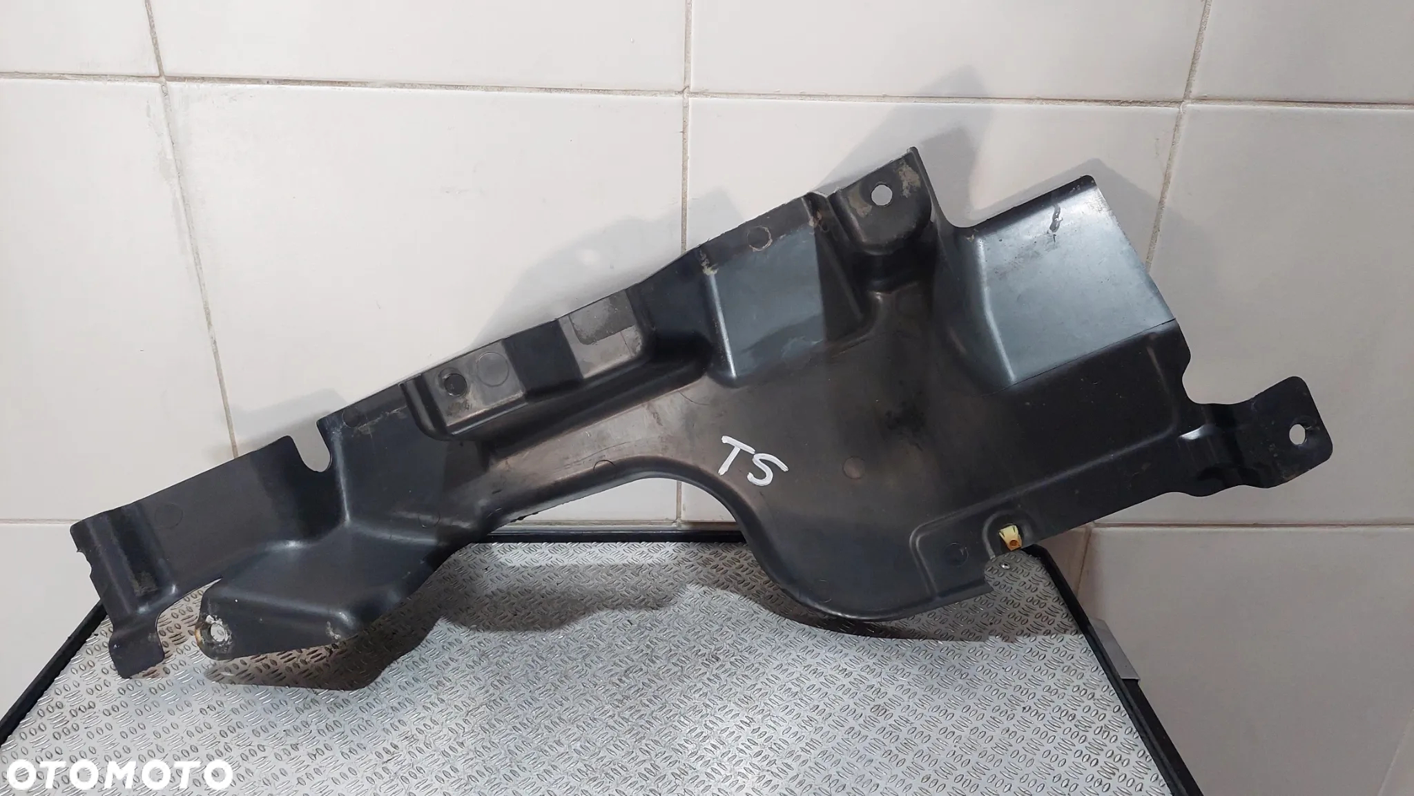 OSŁONA PODWOZIA DOLNA LEWA VW T5 2,5TDI R2008 NR 7H0825211 - 3