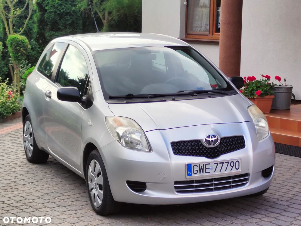 Toyota Yaris 1.3 Luna A/C - 1
