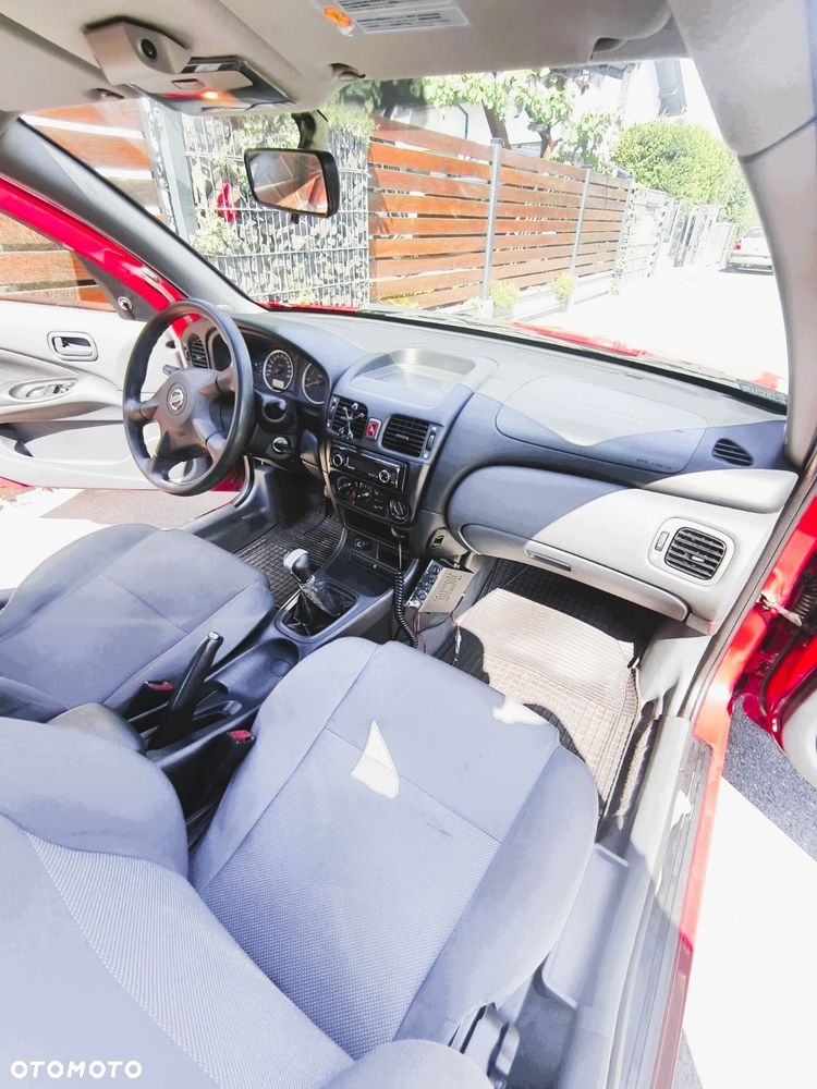 Nissan Almera - 5