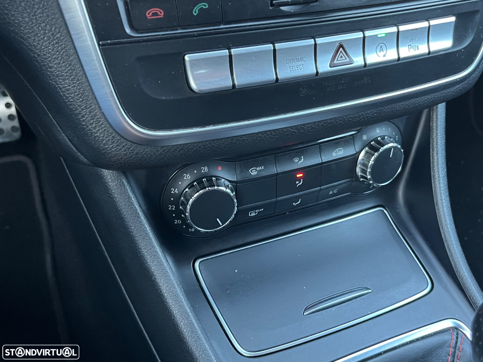 Mercedes-Benz CLA 180 d AMG Line - 20