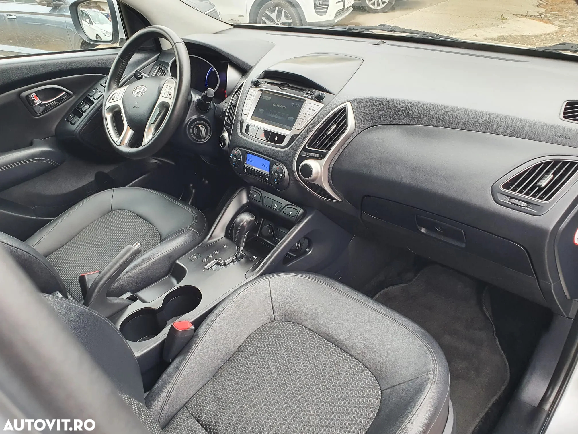 Hyundai ix35 2.0 CRDI 4WD Automatik Style Heat - 8