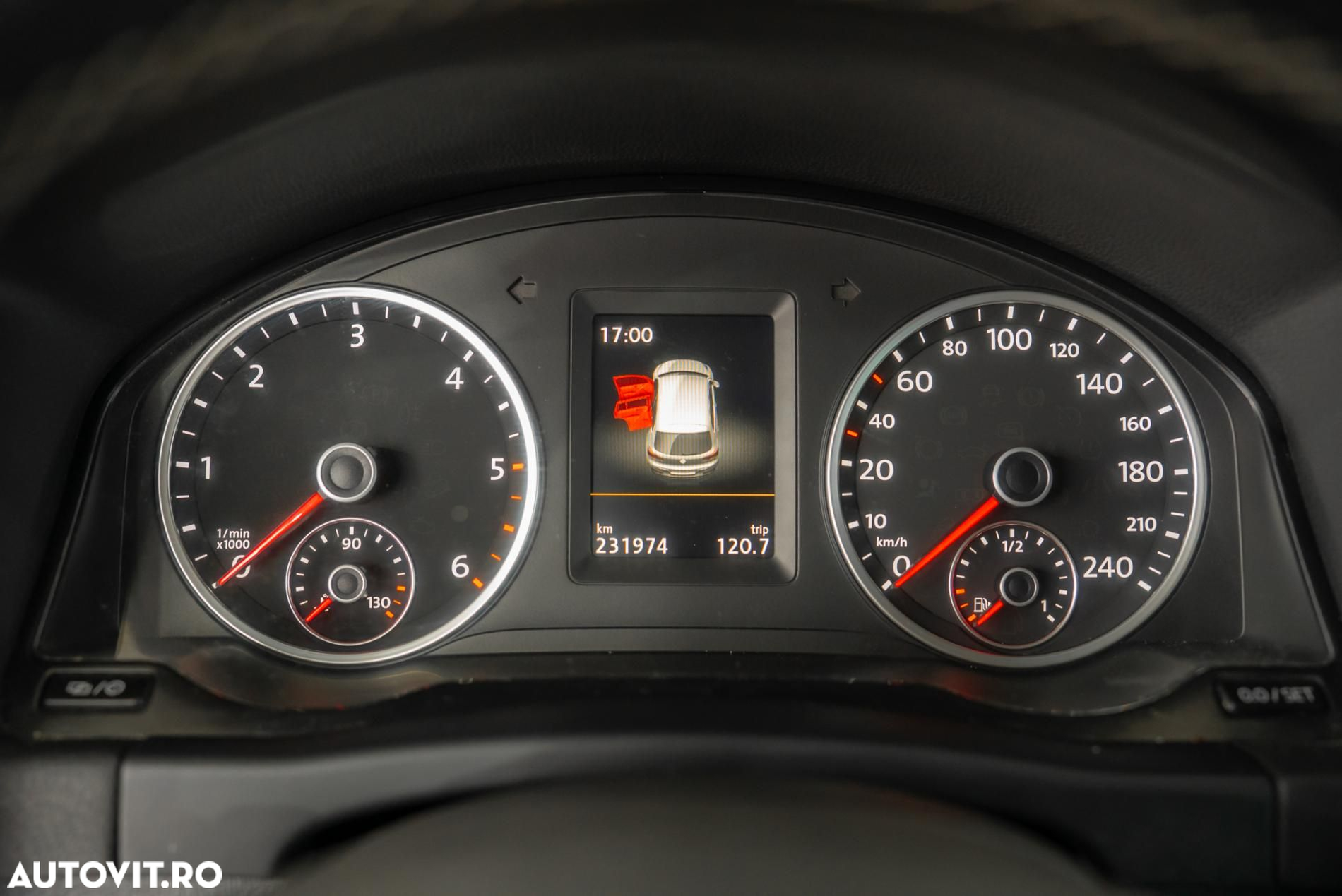Volkswagen Tiguan 2.0 TDI 4Motion DSG BMT Track & Style - 14