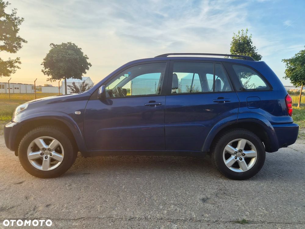 Toyota RAV4 2.0 VVT-i Sol - 4