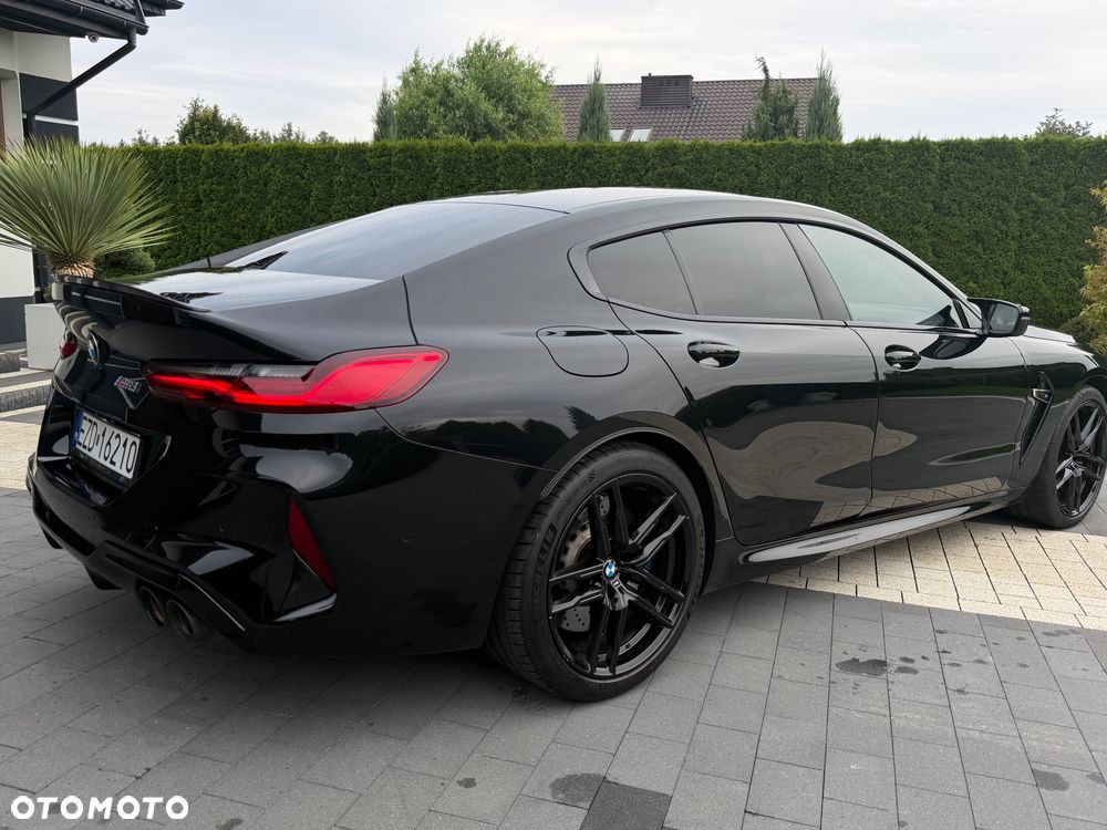 BMW M8 - 8