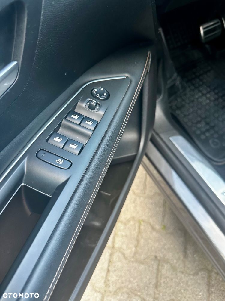 Peugeot 3008 PureTech 180 Stop & Start GPF EAT8 GT - 16