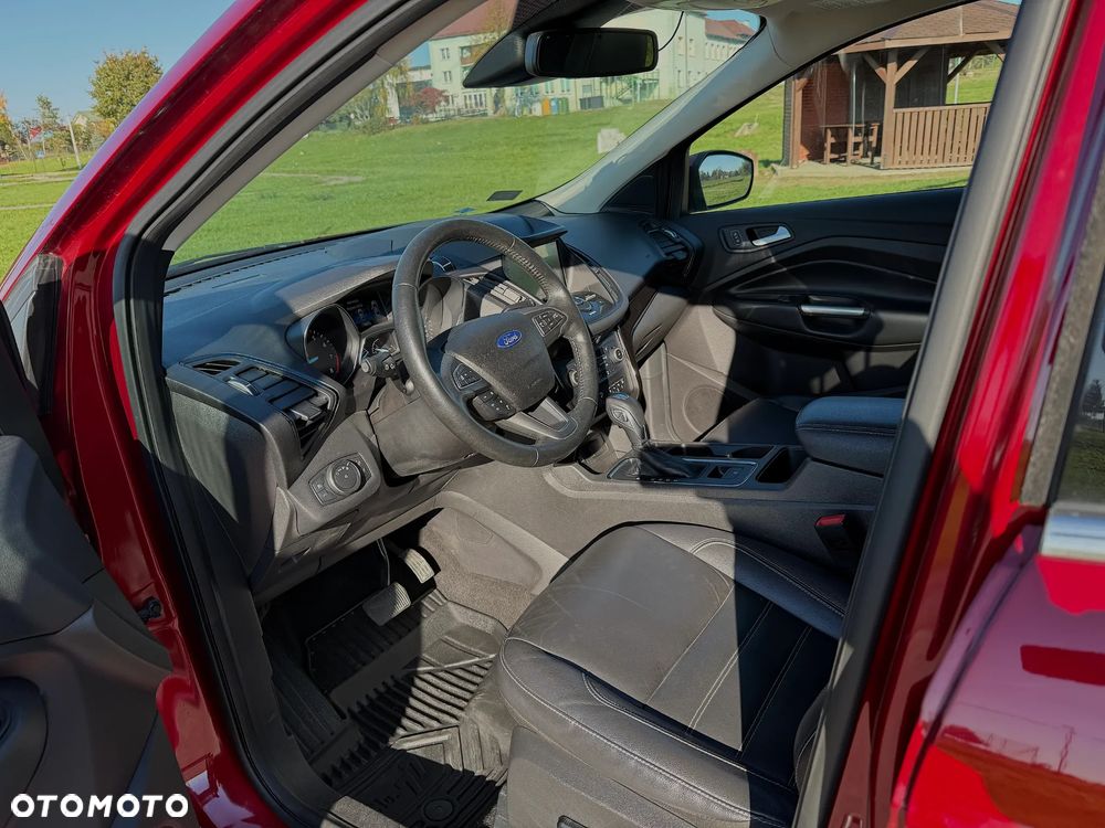 Ford Escape 2.0 EcoBoost AWD Titanium - 10