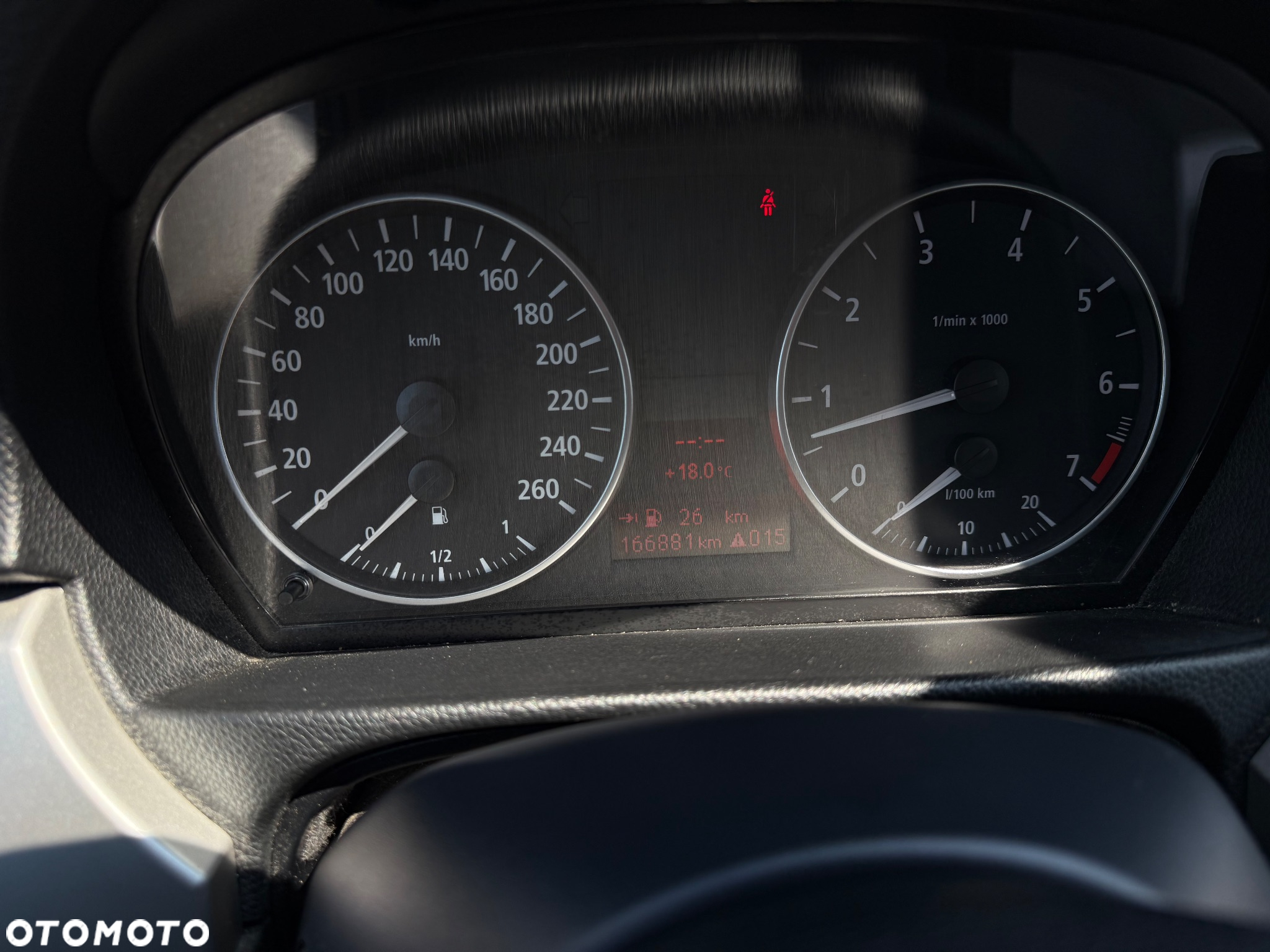 BMW Seria 3 320i - 24