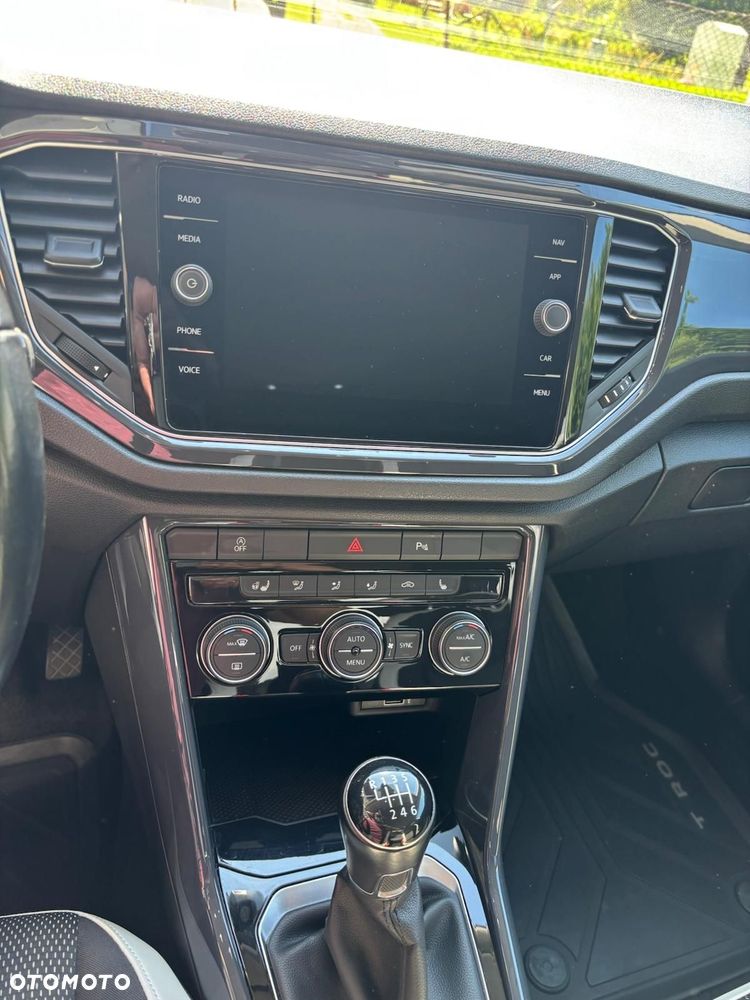 Volkswagen T-Roc 1.5 TSI ACT Premium - 11