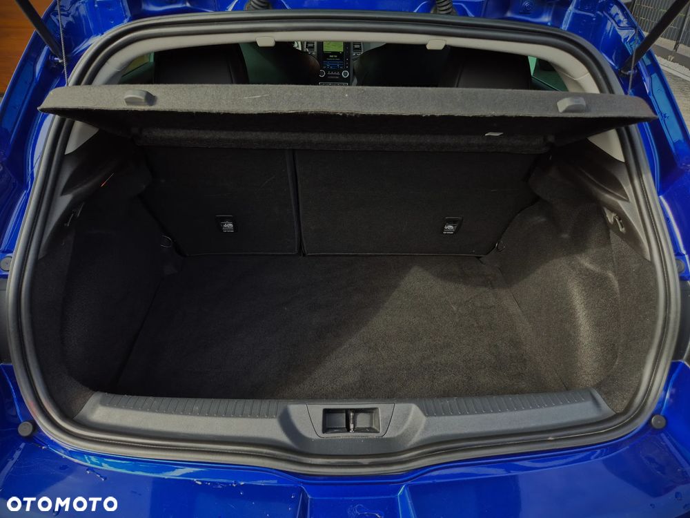 Renault Megane ENERGY TCe 205 EDC GT - 29