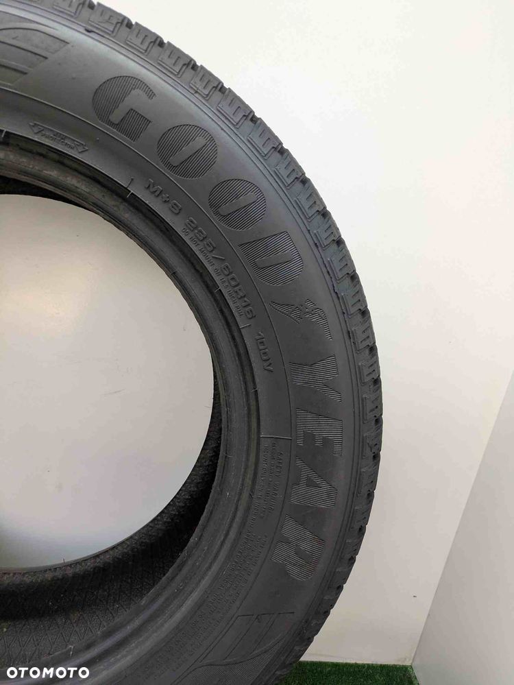 Opony 235 60 16 Goodyear EfficientGrip SUV 4x4 - 6